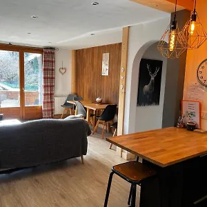 Lovely 2 Bed In With Garden Morzine