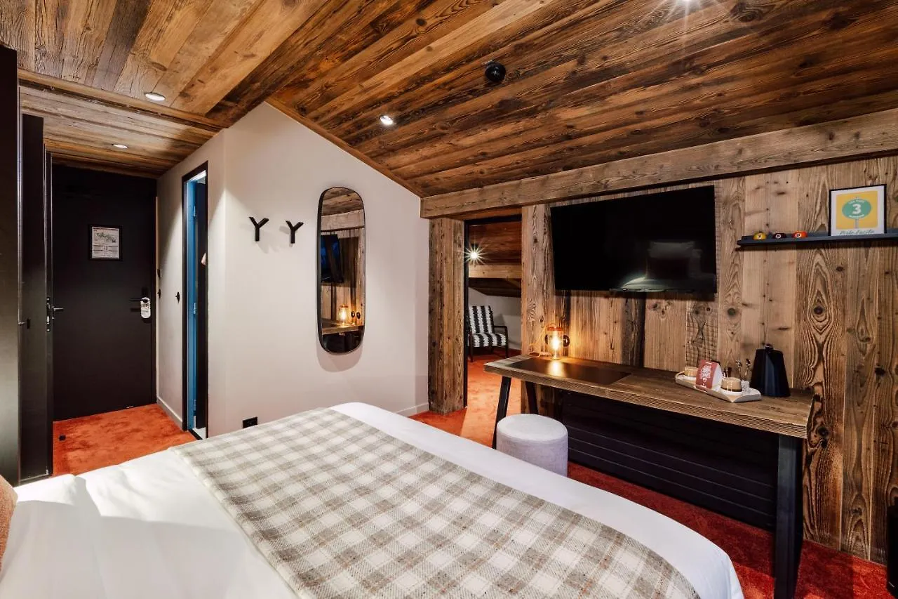 Hotel Neve Morzine 3*,