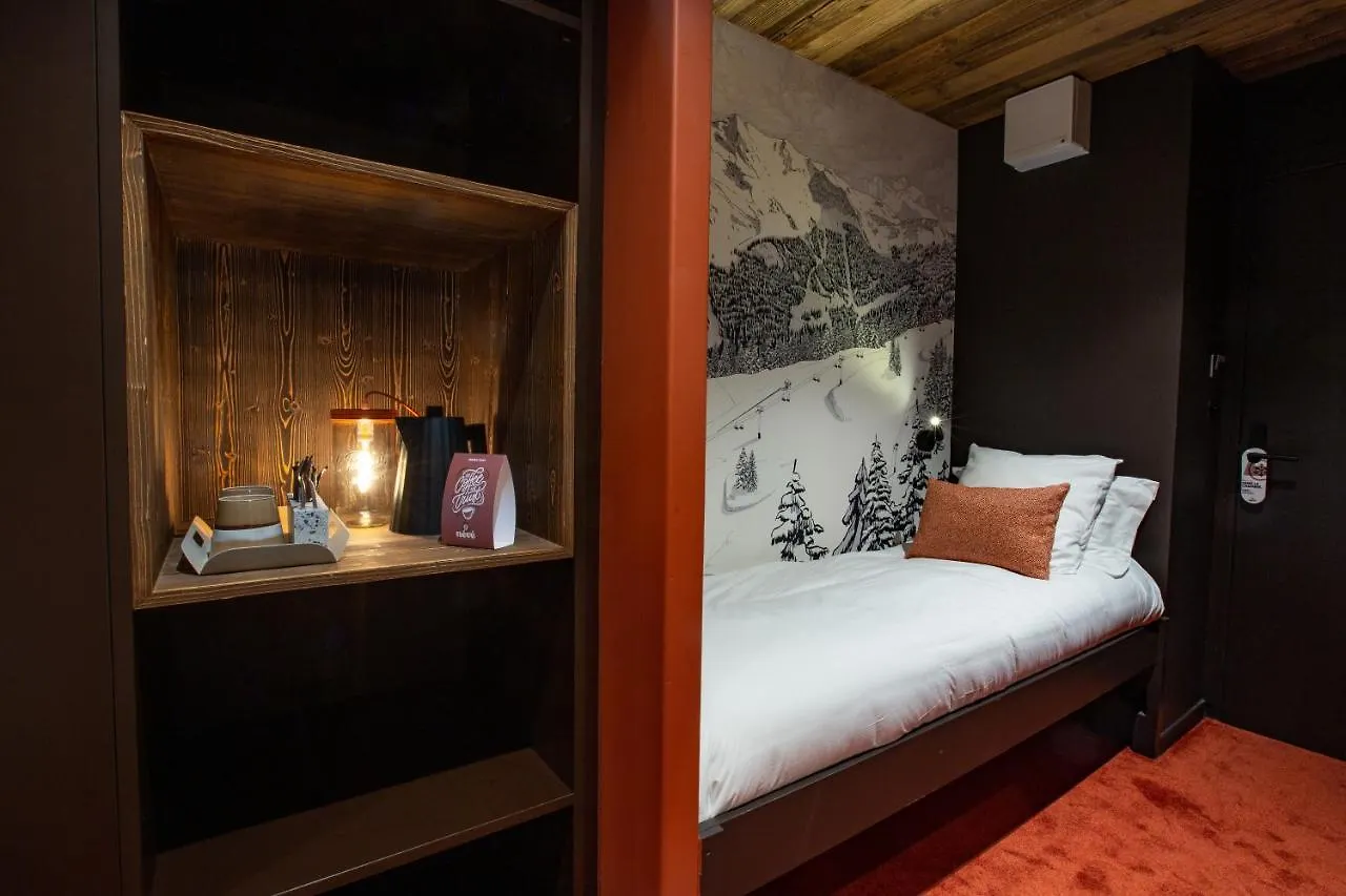 Hotel Neve Morzine 3*,