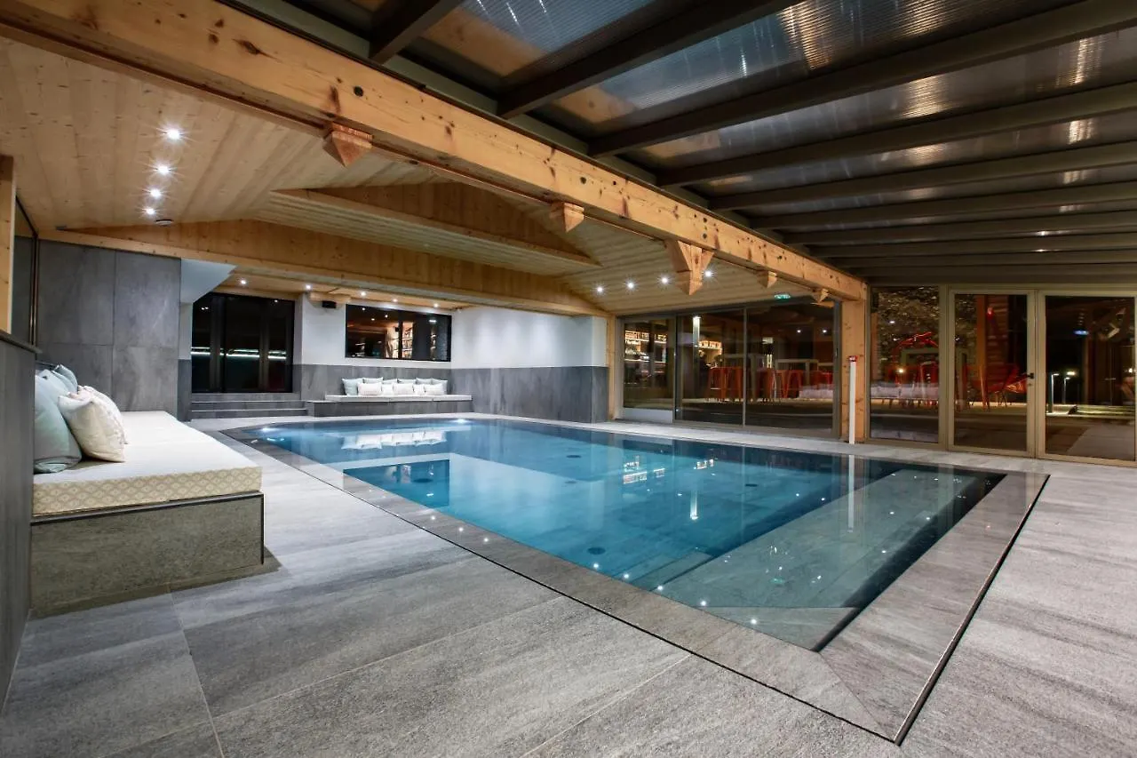 ***  Hotel Neve Morzine France