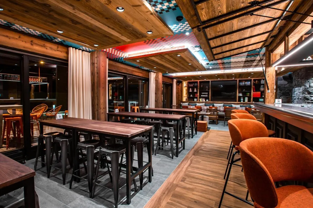 ***  Hotel Neve Morzine France